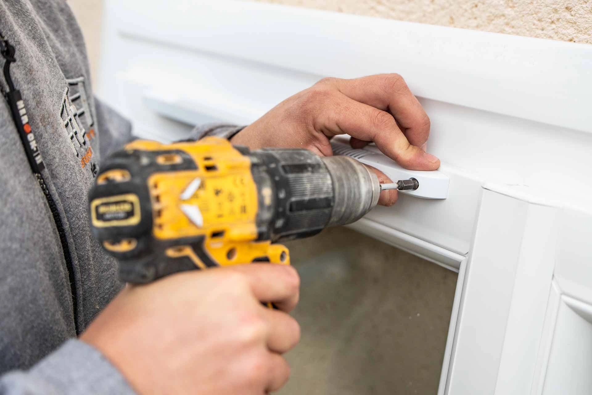 SJ Menuiserie-Métallerie Hacult - Menuisier et métallier dans l'Eure, l'Eure-et-Loir, et les Yvelines