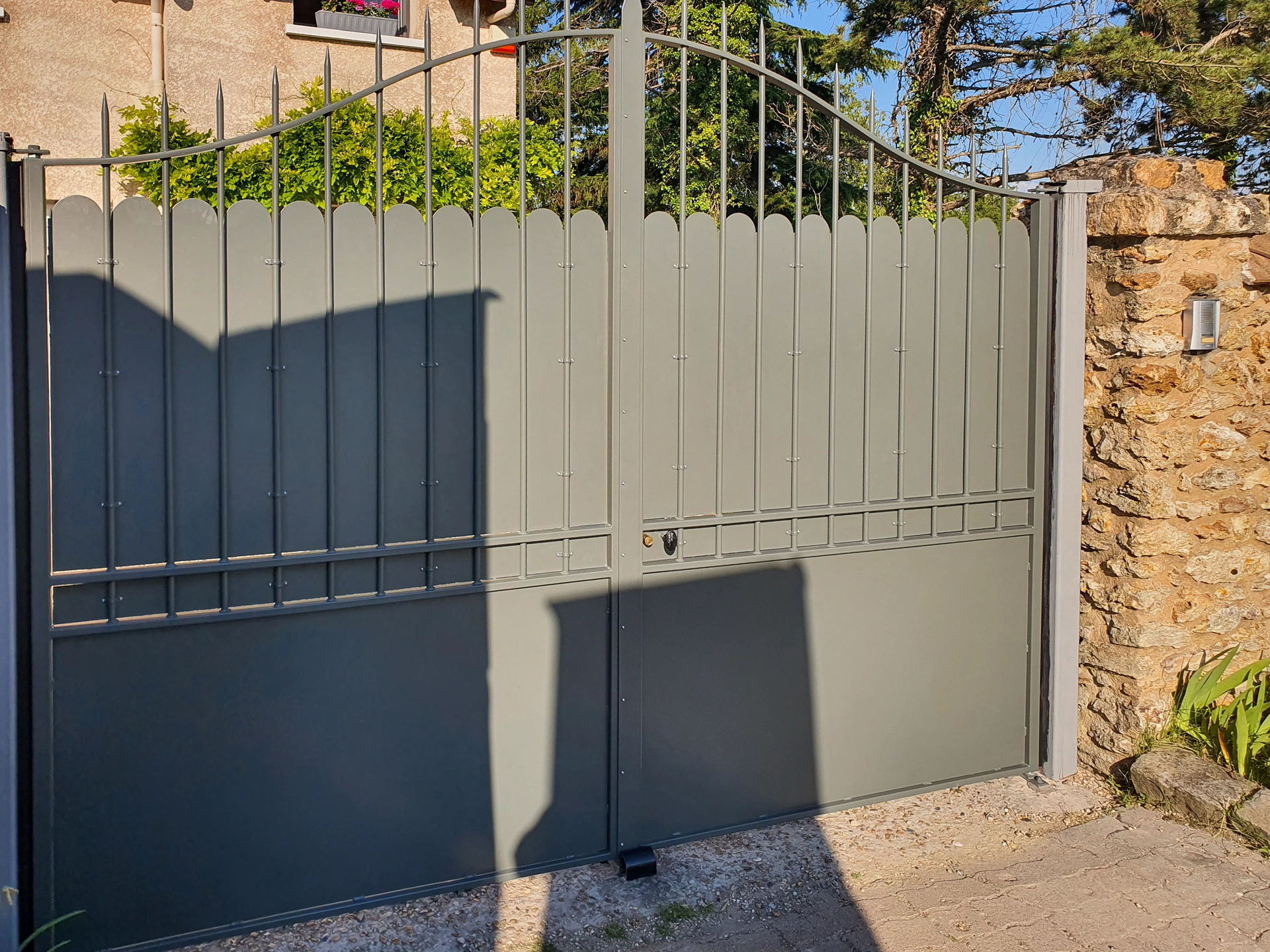 SJ Menuiserie-Métallerie Hacult - Menuisier et métallier dans l'Eure, l'Eure-et-Loir, et les Yvelines