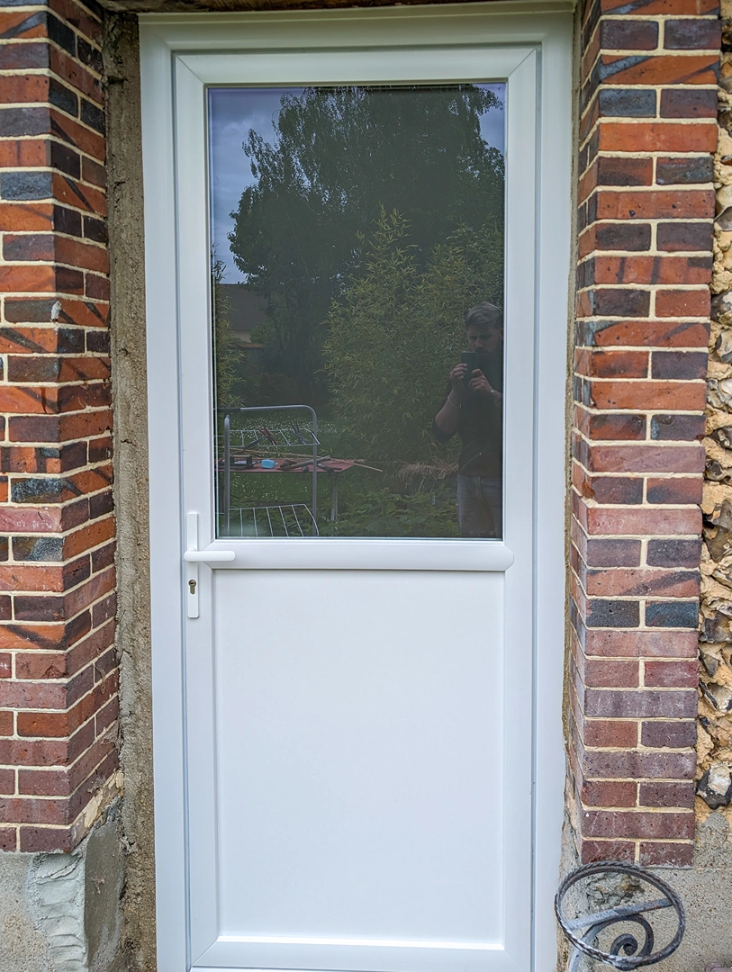 SJ Menuiserie-Métallerie Hacult - Menuisier et métallier dans l'Eure, l'Eure-et-Loir, et les Yvelines