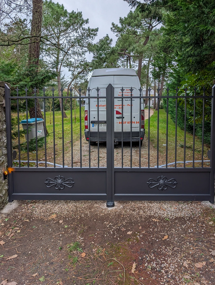 SJ Menuiserie-Métallerie Hacult - Menuisier et métallier dans l'Eure, l'Eure-et-Loir, et les Yvelines