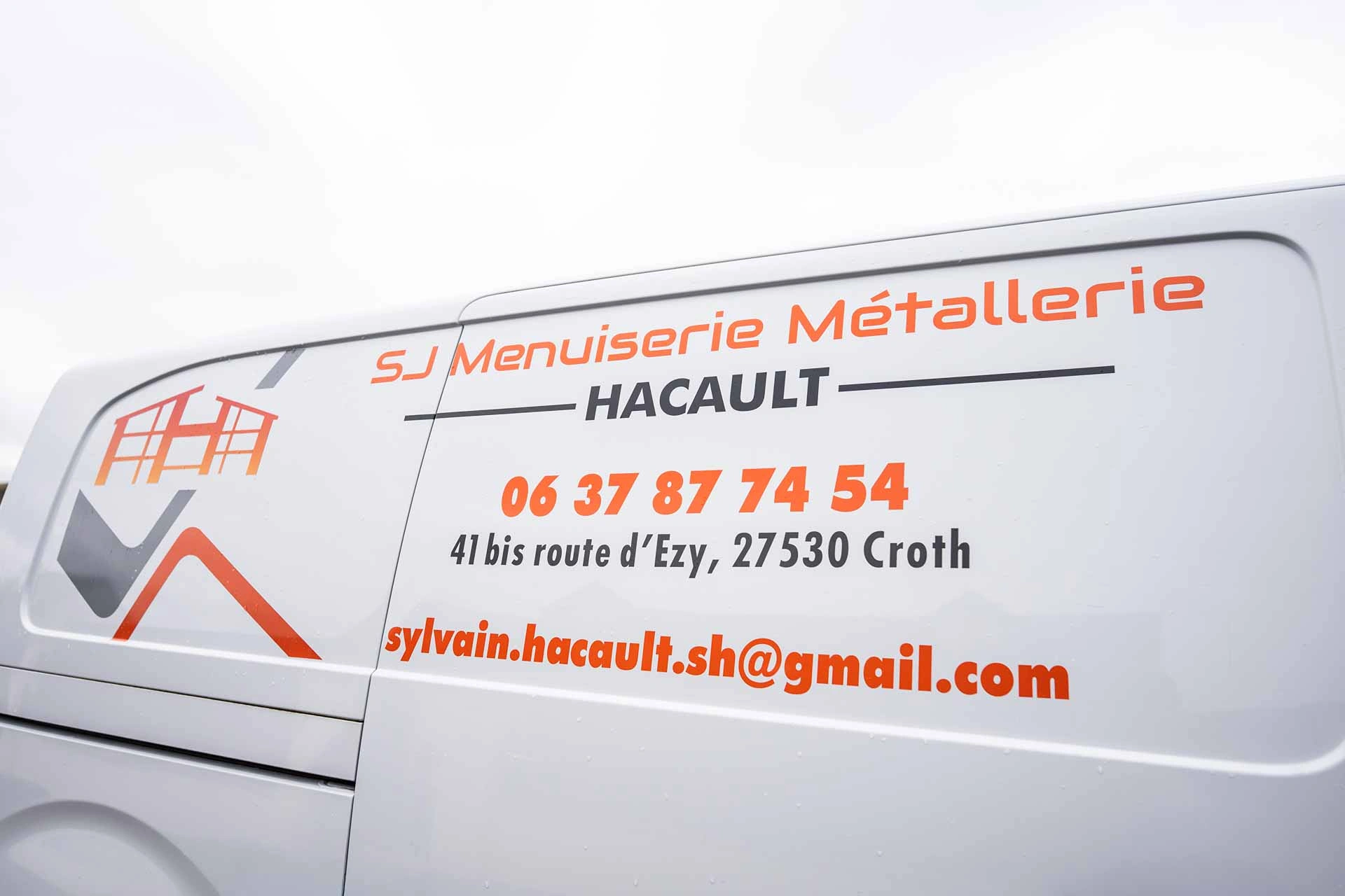 SJ Menuiserie-Métallerie Hacult - Menuisier et métallier dans l'Eure, l'Eure-et-Loir, et les Yvelines